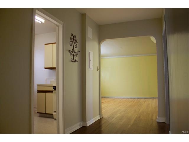 138 Woodside Green Street, Stamford, CT 06901