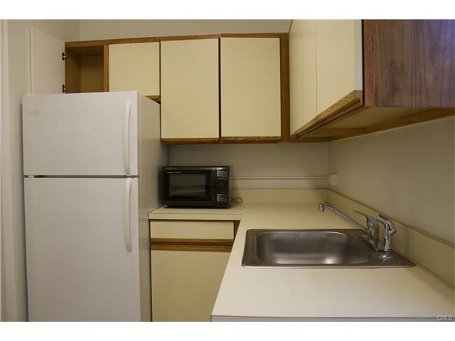 138 Woodside Green Street, Stamford, CT 06901
