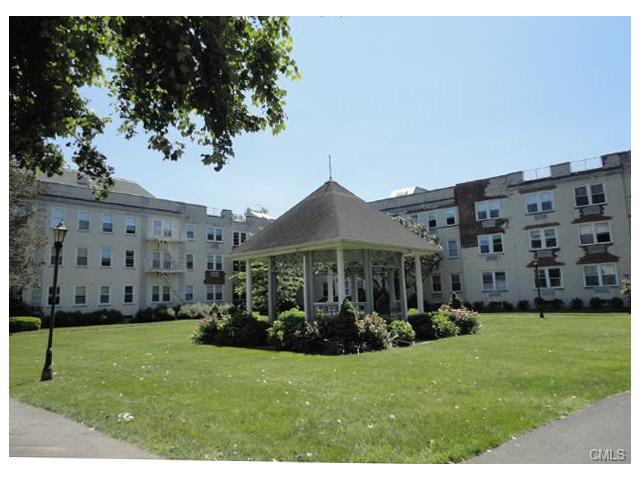 138 Woodside Green Street, Stamford, CT 06901