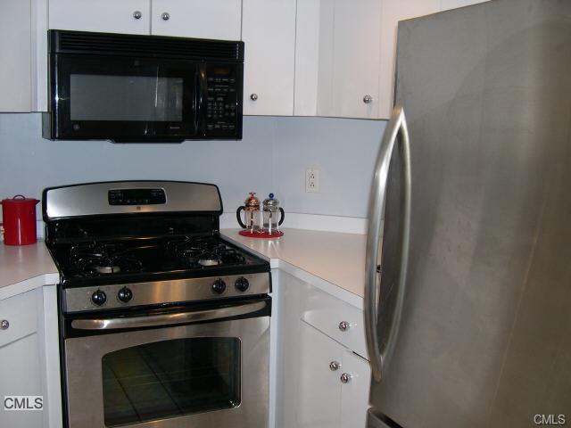25 Forest Street, Stamford, CT 06901