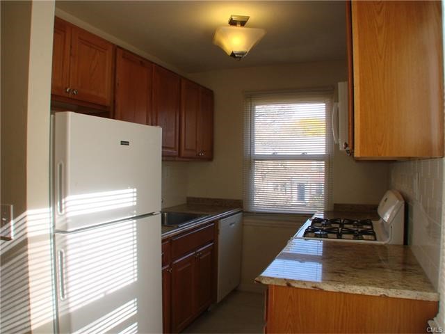 194 Seaton Road, Stamford, CT 06902