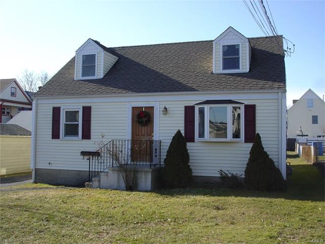 39 Claremont Street, Stamford, CT 06902