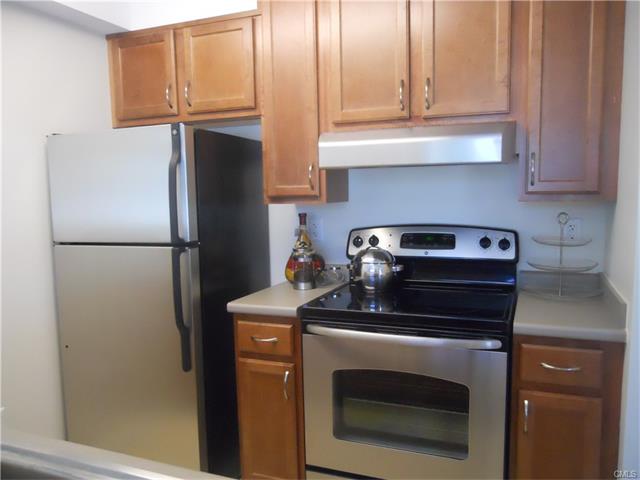 1 Birch Drive, Stamford, CT 06902