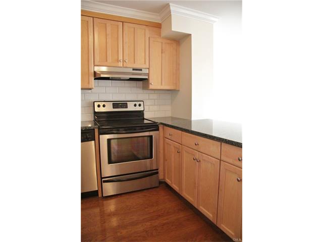 51 Schuyler Avenue, Stamford, CT 06902