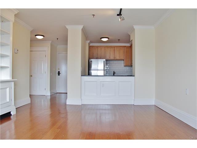 51 Schuyler Avenue, Stamford, CT 06902