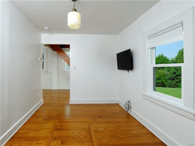 36 Cook Road, Stamford, CT 06902