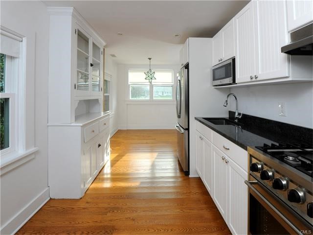 36 Cook Road, Stamford, CT 06902