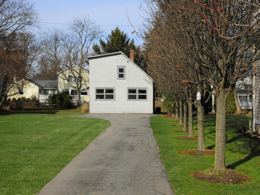 36 Cook Road, Stamford, CT 06902