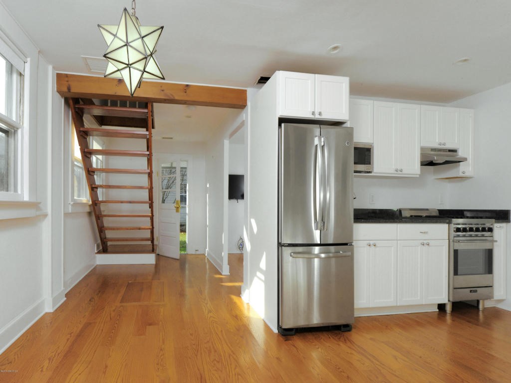 36 Cook Road, Stamford, CT 06902