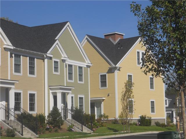 10 Stoneridge Circle, Stamford, CT 06902