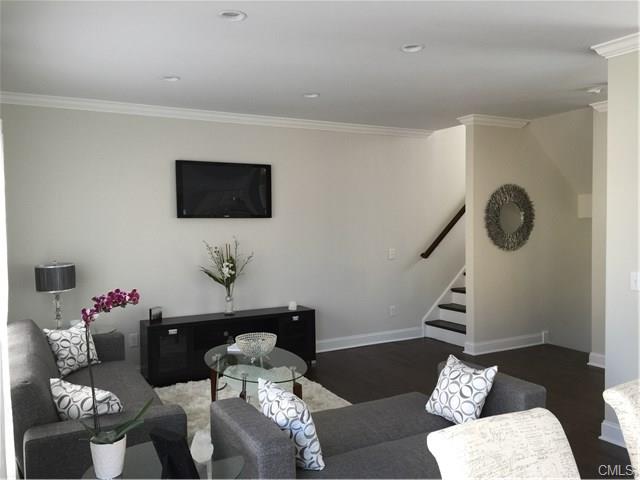 108 Seaside Avenue, Stamford, CT 06902