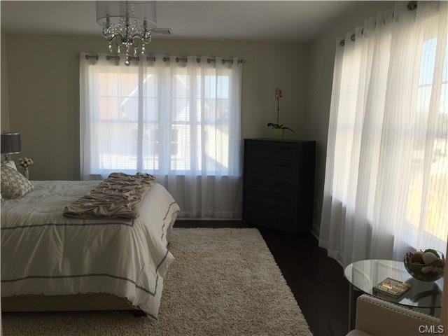 108 Seaside Avenue, Stamford, CT 06902