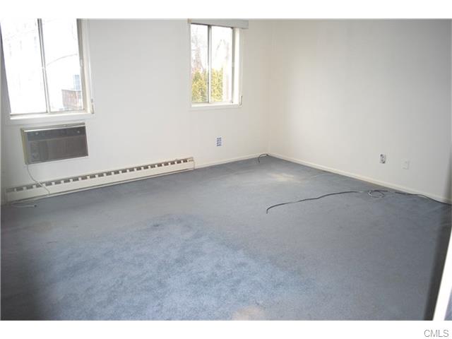 24 East Avenue, Stamford, CT 06902