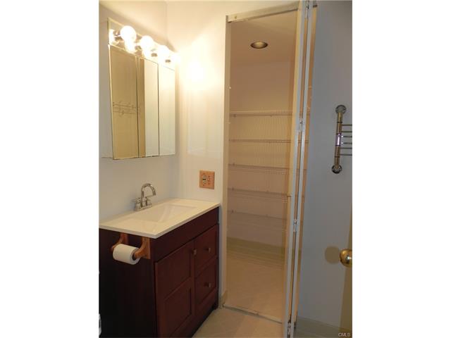1611 Washington Boulevard, Stamford, CT 06902