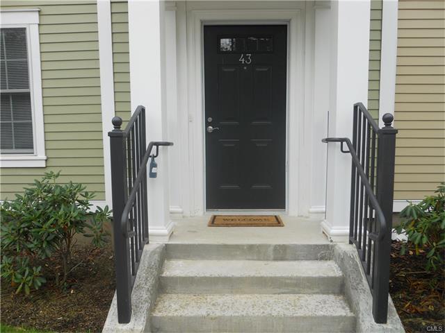 66 Stoneridge Circle, Stamford, CT 06902