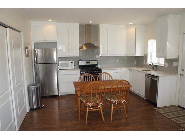 16 Manor Street, Stamford, CT 06902