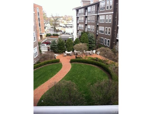 850 East Main Street, Stamford, CT 06902