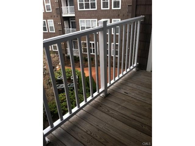 850 East Main Street, Stamford, CT 06902