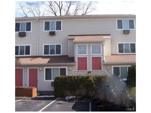 30 Elmcroft Road, Stamford, CT 06902