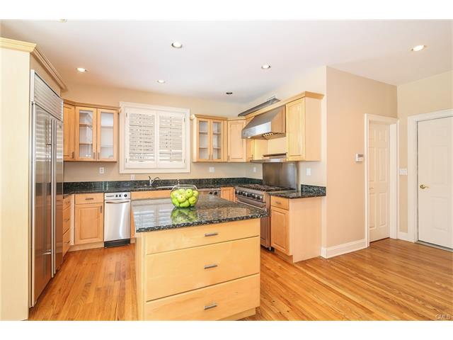 3 Van Rensselaer Avenue, Stamford, CT 06902