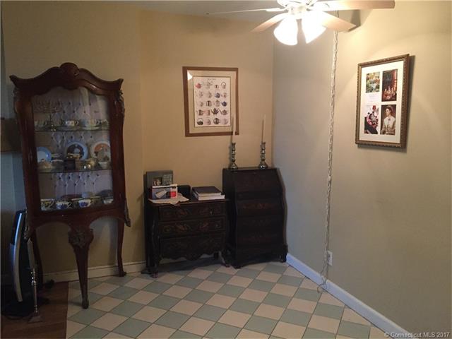 71Strawberry Hill Ave #404, Stamford, CT 06902