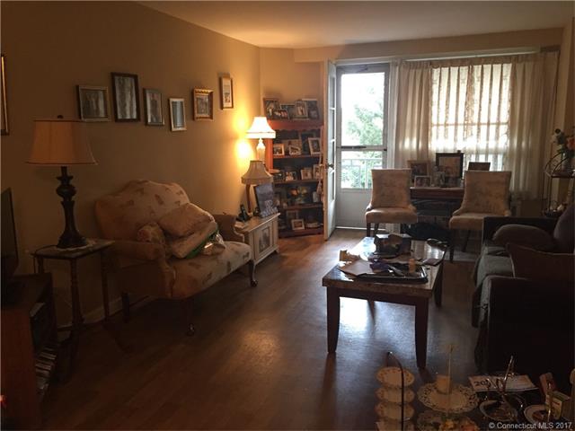 71Strawberry Hill Ave #404, Stamford, CT 06902
