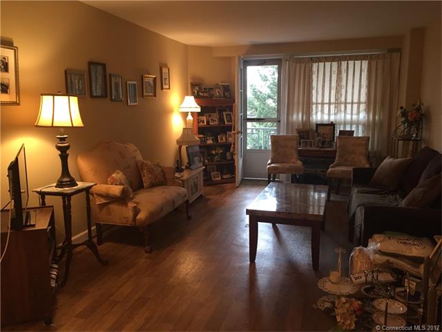 71Strawberry Hill Ave #404, Stamford, CT 06902