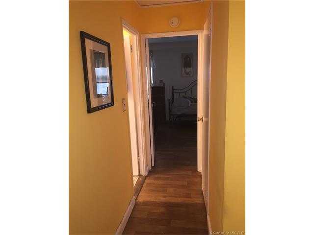 71Strawberry Hill Ave #404, Stamford, CT 06902