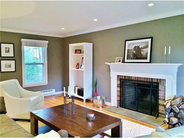 251 East Hunting Ridge Road, Stamford, CT 06903
