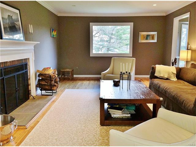 251 East Hunting Ridge Road, Stamford, CT 06903