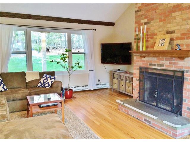 251 East Hunting Ridge Road, Stamford, CT 06903