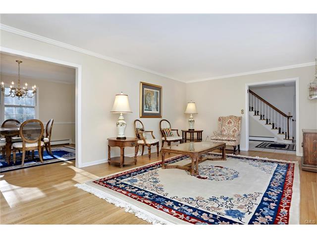 29 Lawrence Hill Road, Stamford, CT 06903