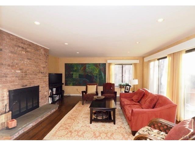 18 Ridge Brook Lane, Stamford, CT 06903