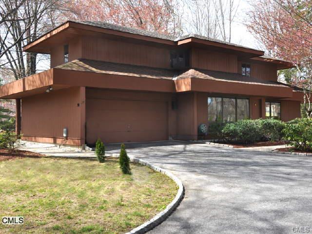 94 Aspen Lane, Stamford, CT 06903