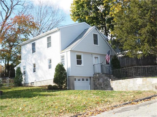 26 Cantwell Avenue, Stamford, CT 06905