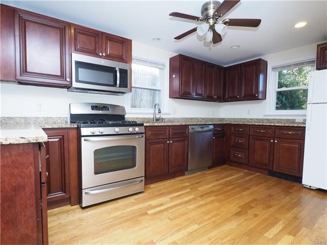 26 Cantwell Avenue, Stamford, CT 06905