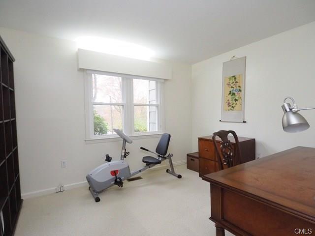 40 Norvel Lane, Stamford, CT 06905