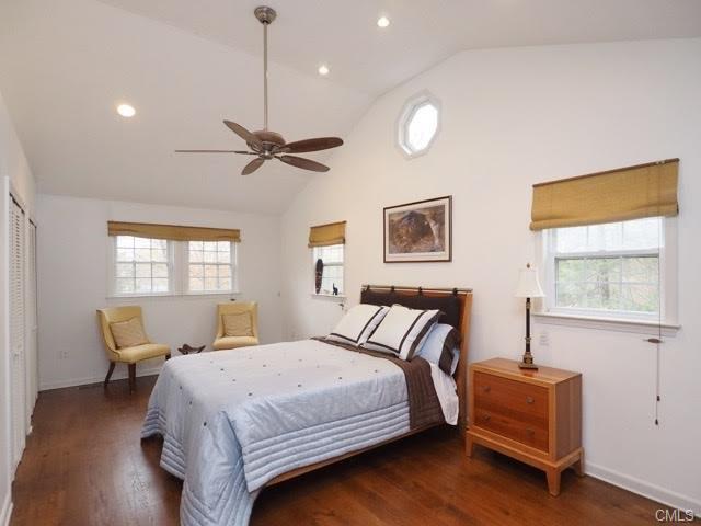 40 Norvel Lane, Stamford, CT 06905
