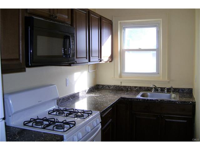 14 Cerretta Street, Stamford, CT 06907