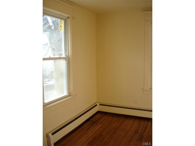 14 Cerretta Street, Stamford, CT 06907