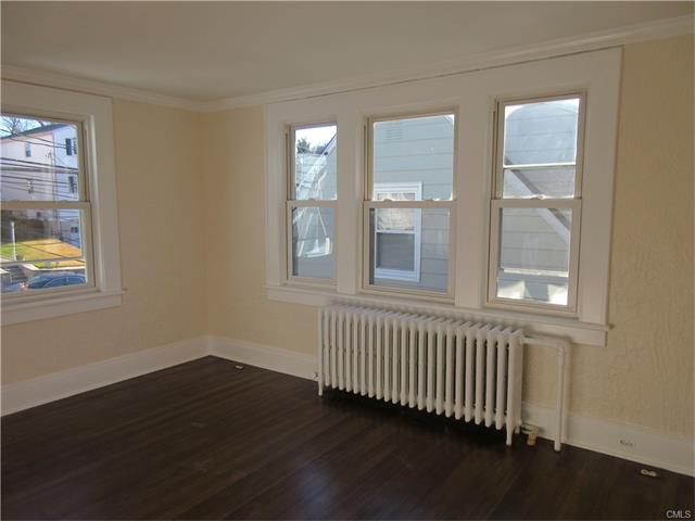 100 Highview Avenue, Stamford, CT 06907