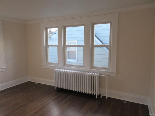 100 Highview Avenue, Stamford, CT 06907