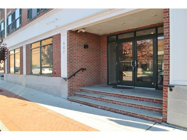 947 Hope Street, Stamford, CT 06907