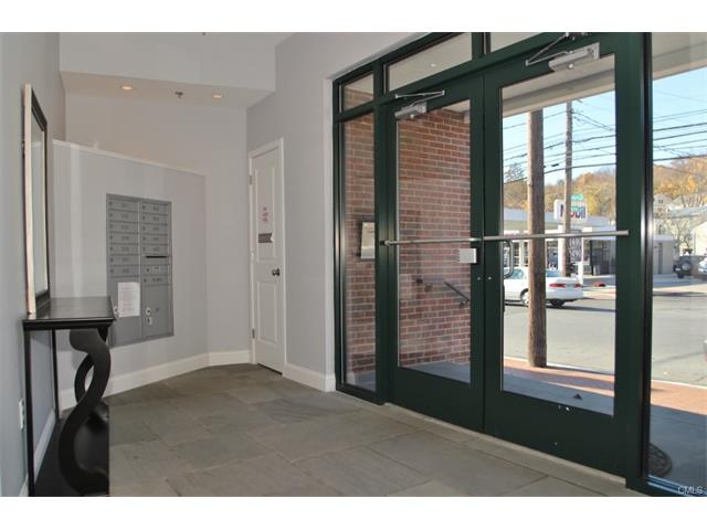 947 Hope Street, Stamford, CT 06907