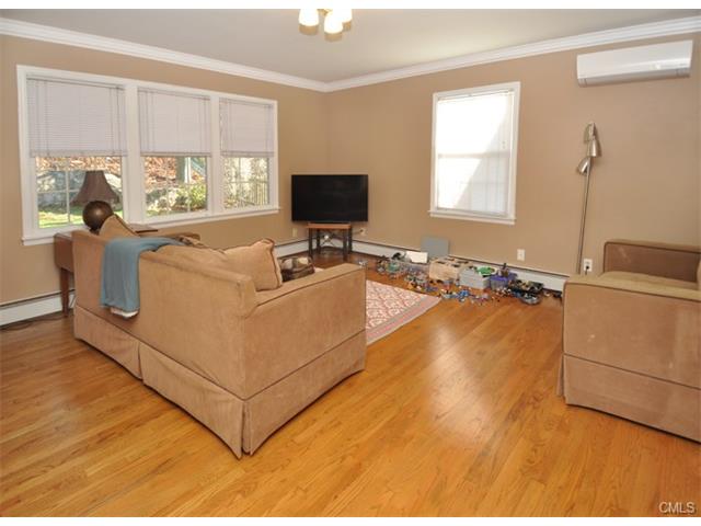 119 Lawton Avenue, Stamford, CT 06907