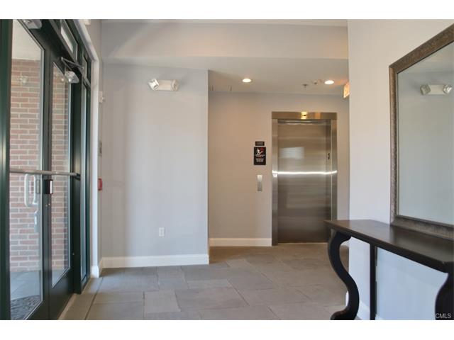 947 Hope Street, Stamford, CT 06907
