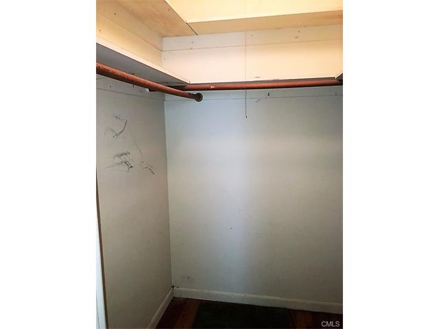 37 Woodway Road, Stamford, CT 06907
