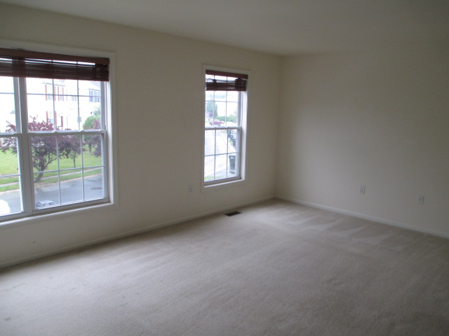 144 Versailles CtNewark, DE, 19702New Castle County
