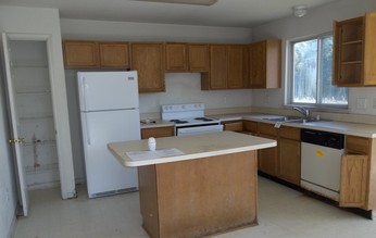 2 Charles CtNewark, DE, 19702New Castle County