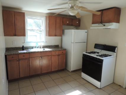 206 Hillview AveNew Castle, DE, 19720New Castle County